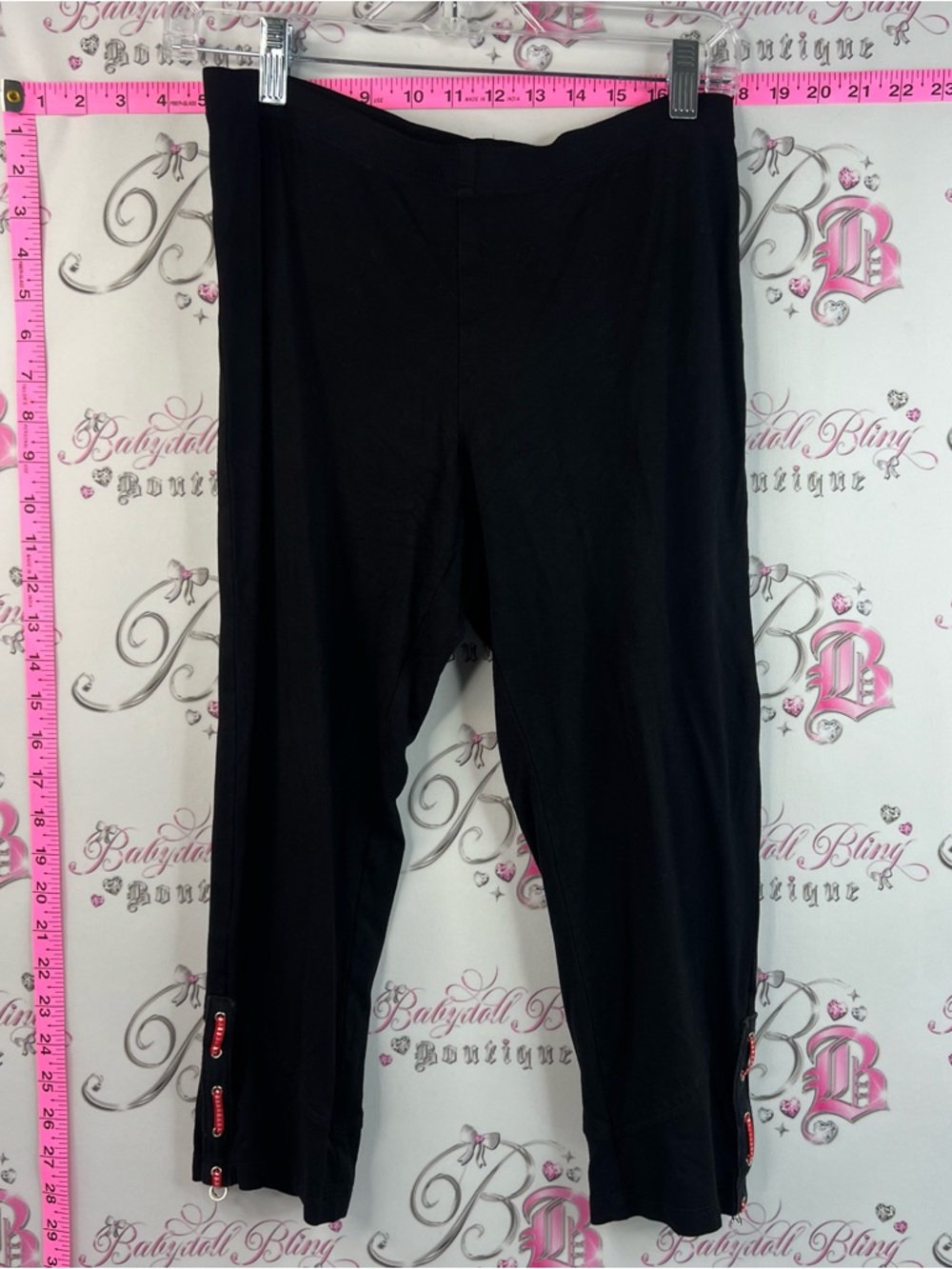 Zoe capri leggings tights ribbon Black Stretch Capri Pants with Side Zip Details